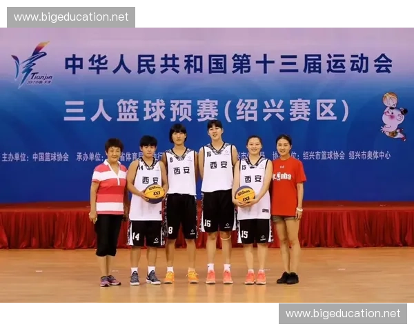 暴风英雄崛起：揭示背后英雄故事与未解之谜